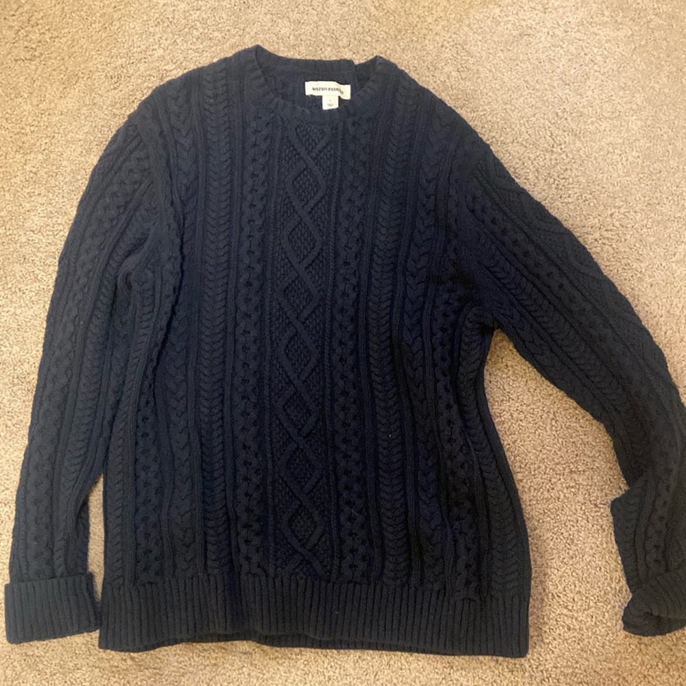 BEAND NEW NEVER WORN BEFORE CABLE KNIT SWEATER!